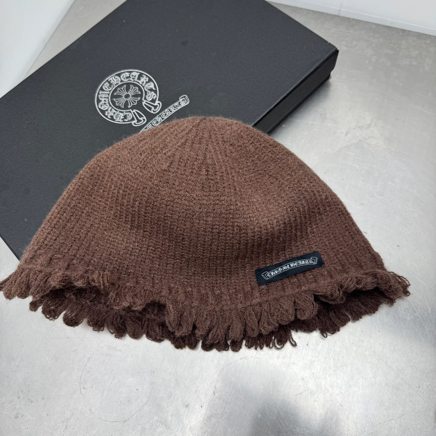 Crow heart bucket hat